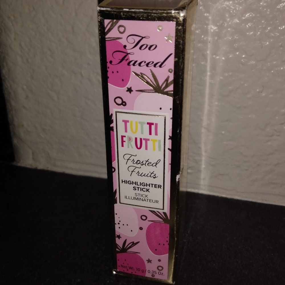 Too Faced highlighter stick